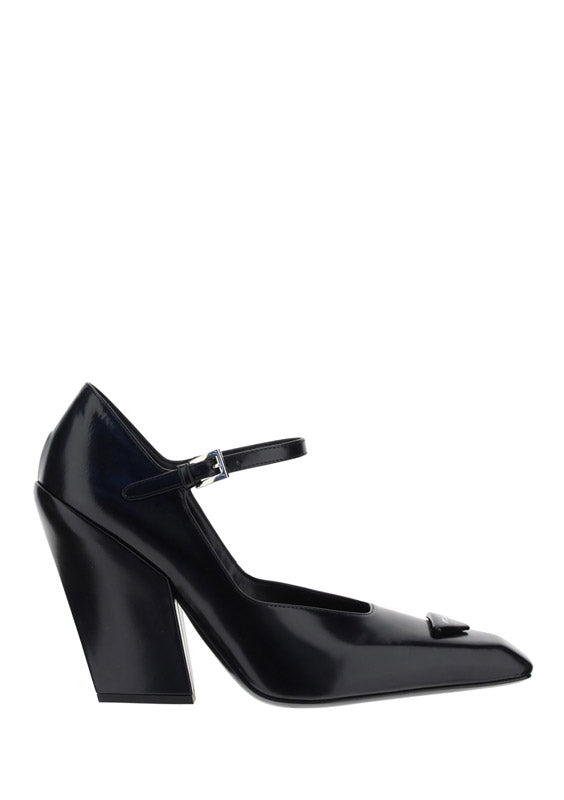Brushed Leather Pumps - Black
