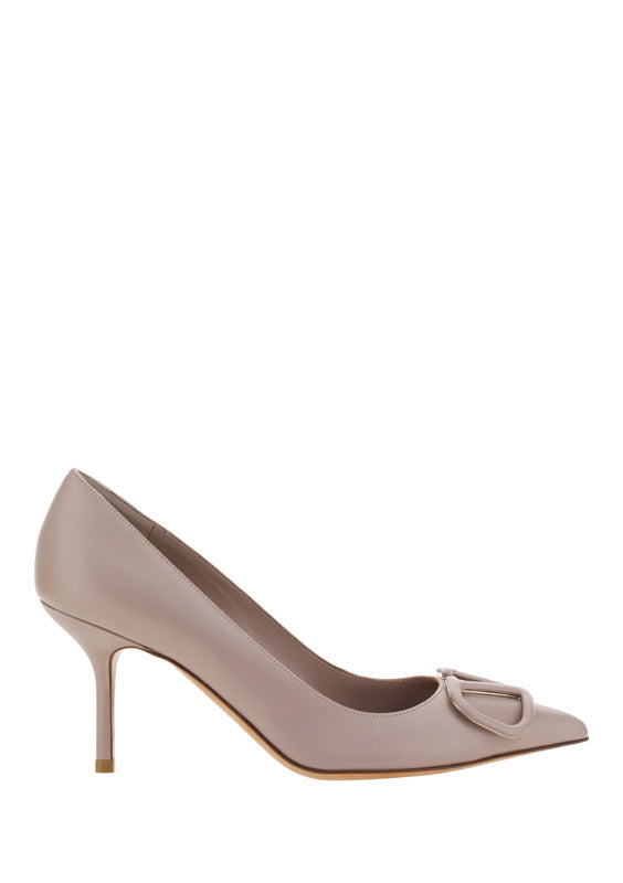 VLogo Signature Embellishment Calfskin Pump - Poudre