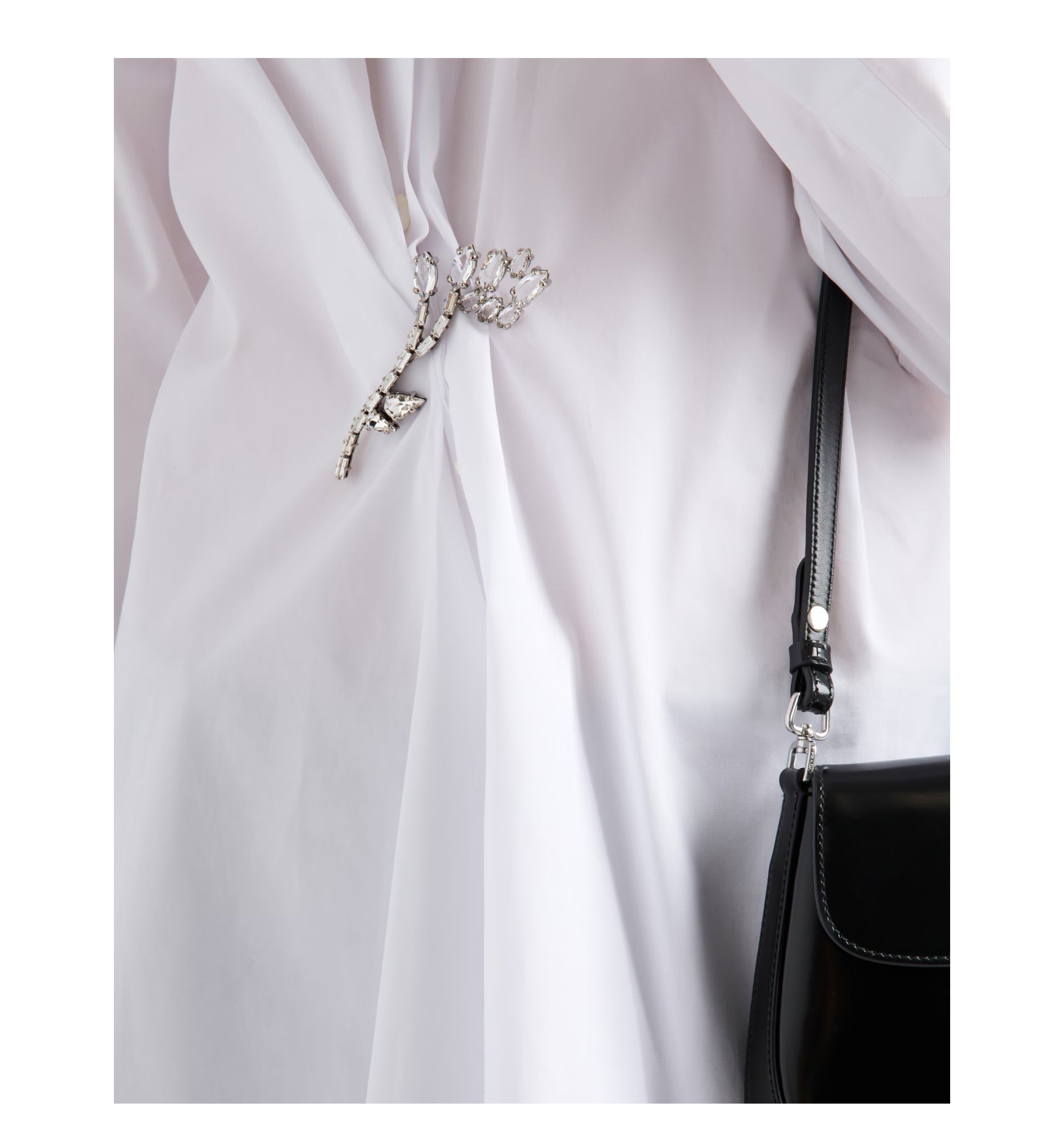 Poplin shirt with crystal brooch