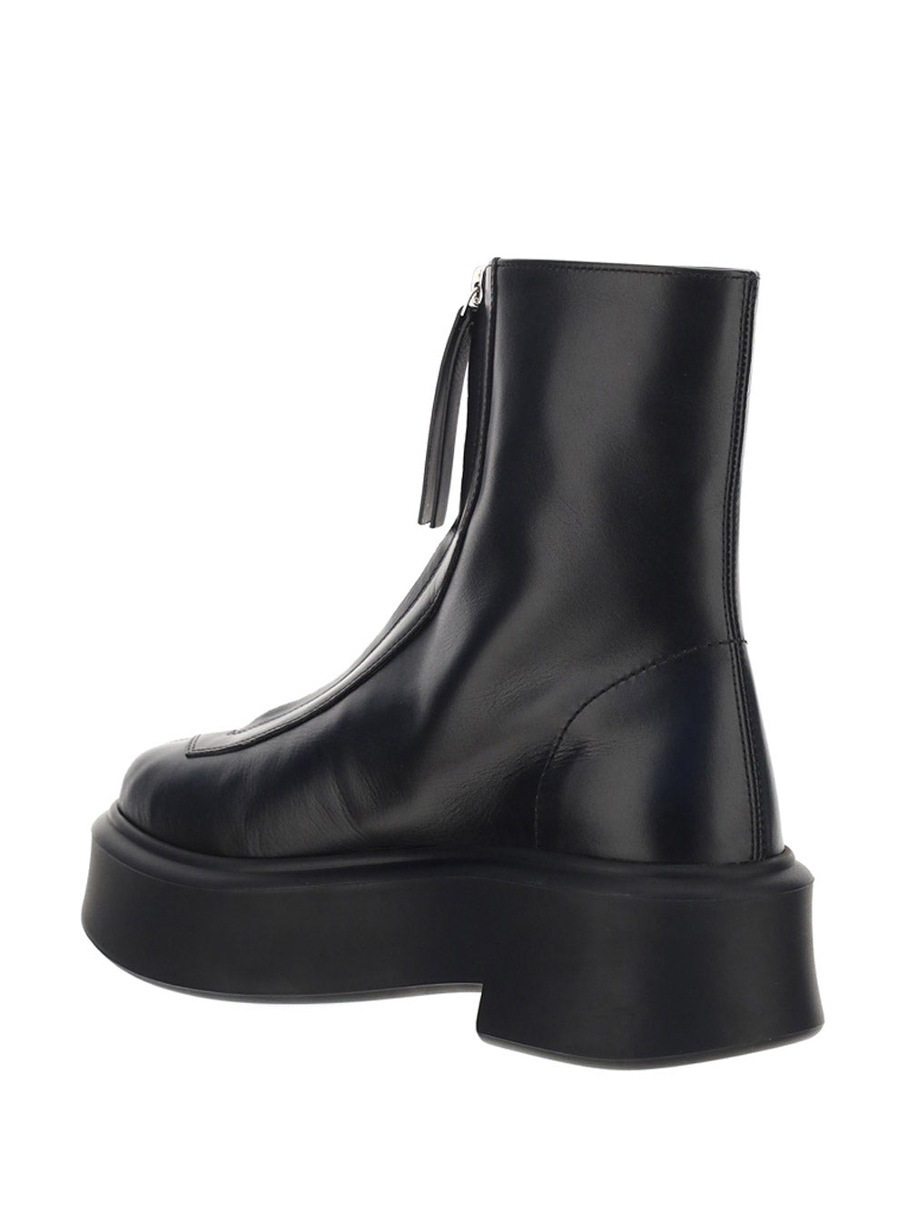 Zipped Boot I in Leather - Black