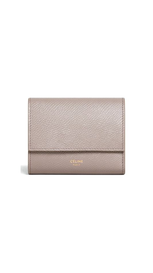 Small Trifold Wallet In Grained Calfskin - Pebble